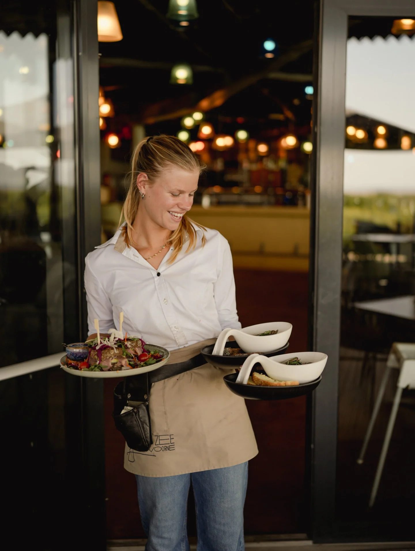 restaurant-aan-zee-oostvoorne-bediening